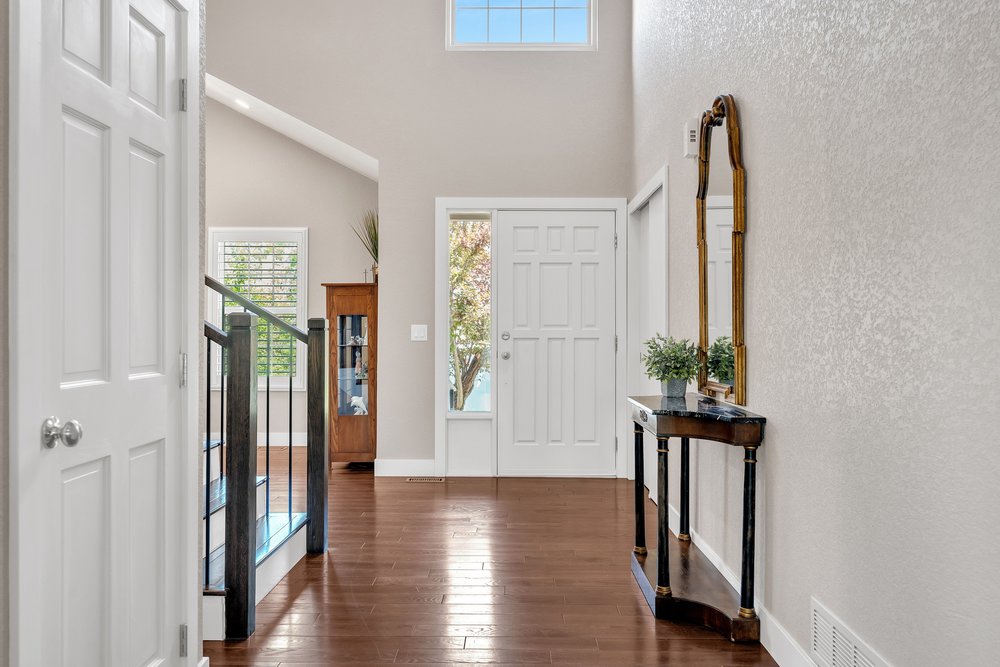 Entryway after photo 1
