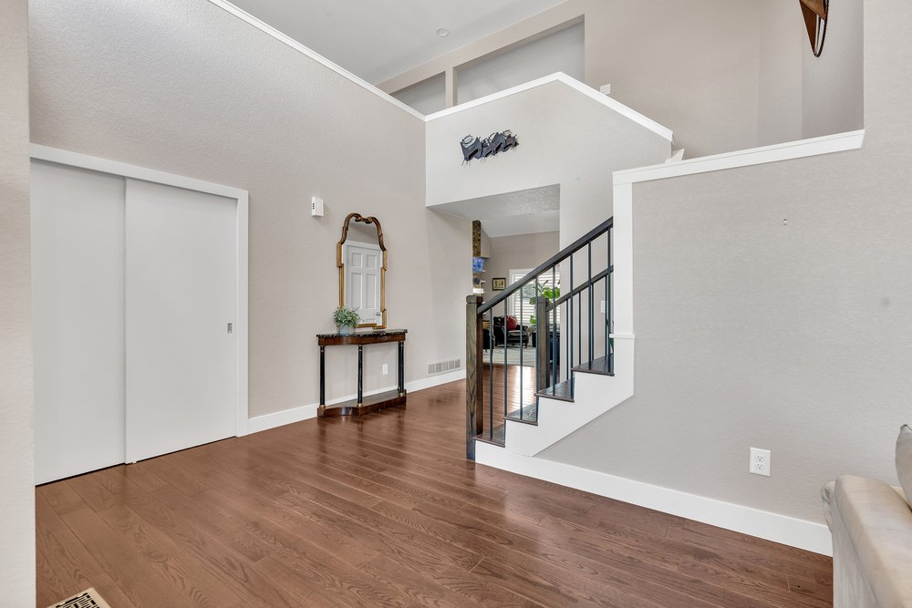 Entryway after photo 6